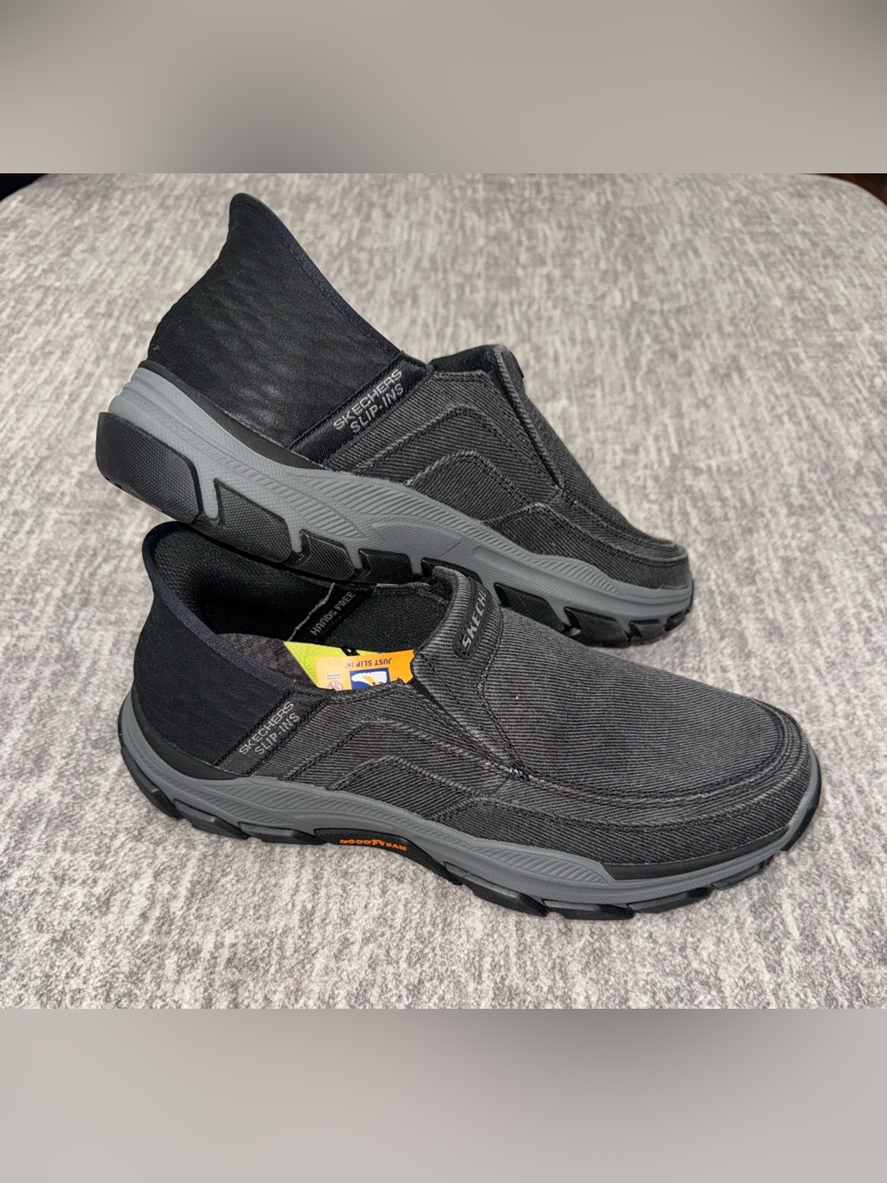 Skechers Men's Black and Gray Slip-On Casual Loafers